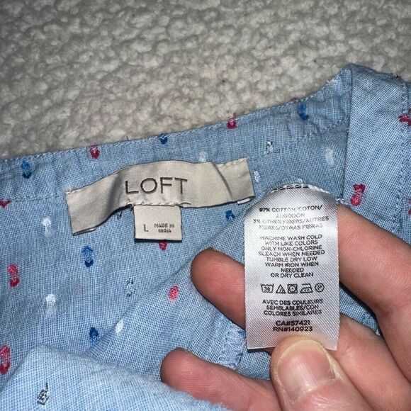 LOFT Women’s Button Up Light Blue with Colorful Embroidered Dots Size Large - Picture 5 of 8